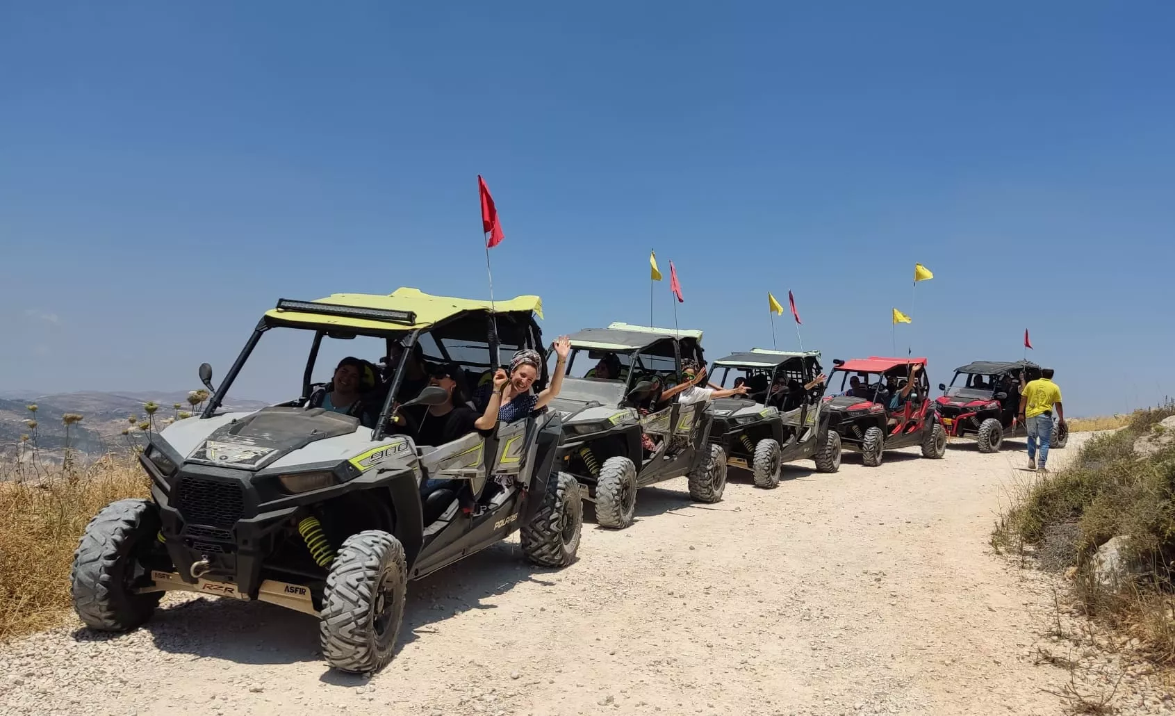 טרקטורוני אלון מורה RZR