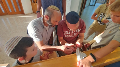 אבות ובנים(7).jpg