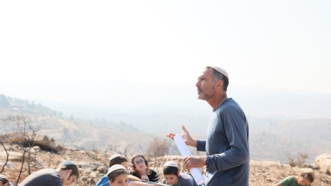 גלעד שני מדריך.jpg